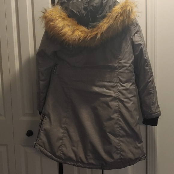 Winter jacket - Picture 2 of 5